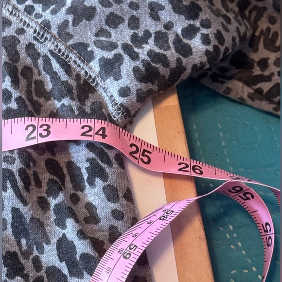 Old Navy Leopard Print Sweater - Picture 5 of 9